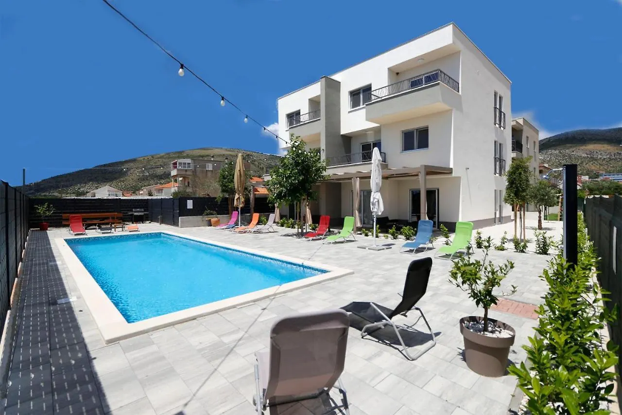 Apartments Bulli Trogir